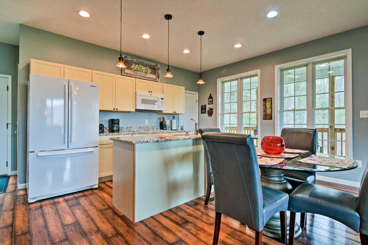 Blue Ridge Mountain Rental With Hot Tub And Gas Grill! Marshall Exterior photo